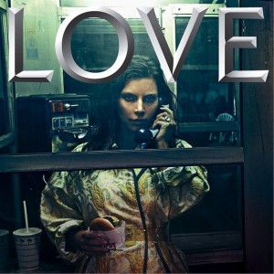 showbiz-kim-kardashian-love-magazine